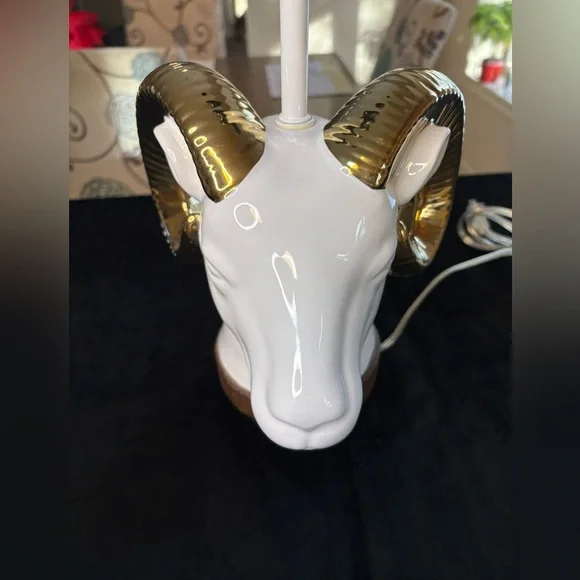 White Ceramic Ram’s Head Table Lamp With Gold-Colored Horns